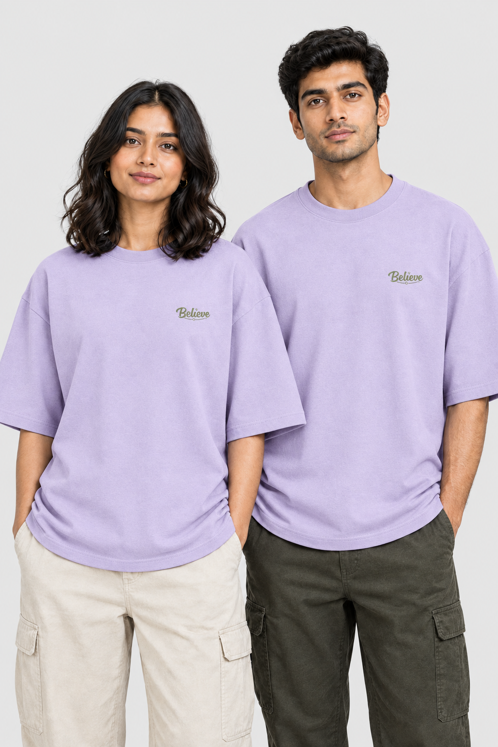 Unisex Oversized Klassisches T-Shirt – Bestickung: Believe