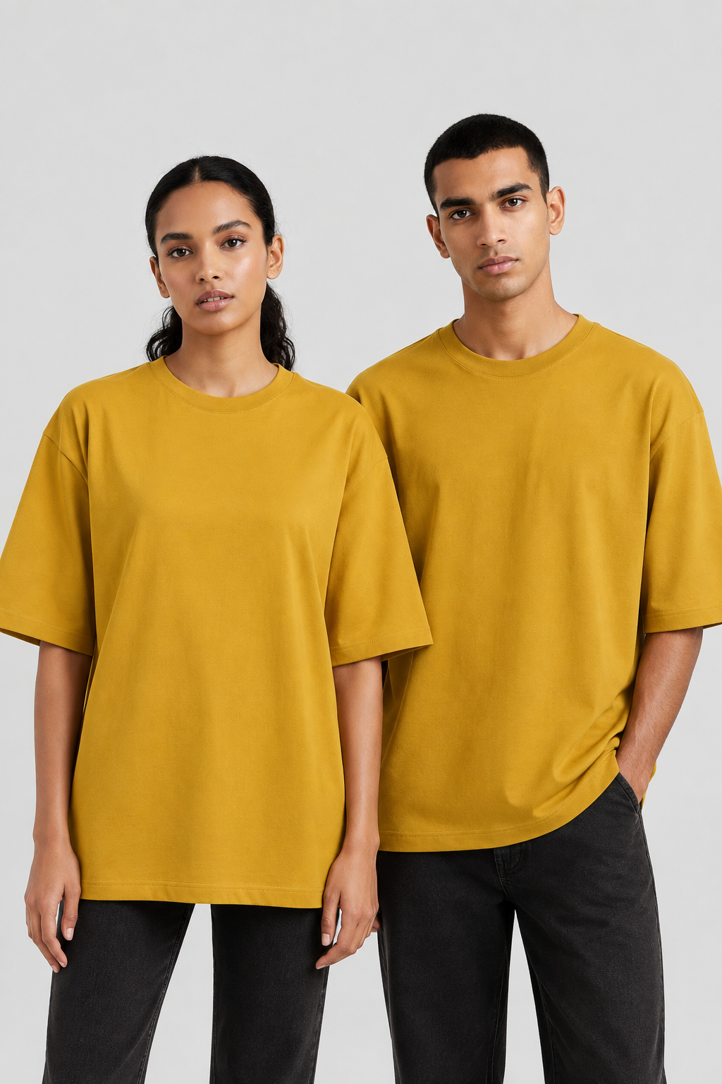 Unisex Oversize Klassisches T-Shirt – Uni