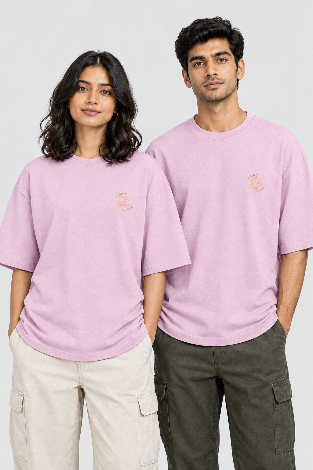 Unisex Oversized Classic T-Shirt – Stickerei: Sonne & Mond