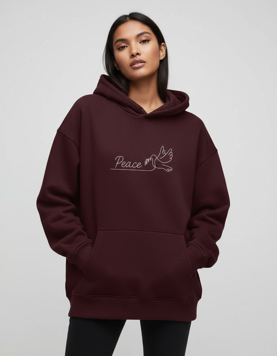 Color variant 1 - Female model - Confident pose