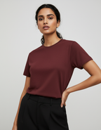 Color variant 2 - Female model - Hand on hip