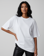 Color variant 2 - Female model - Hand on hip