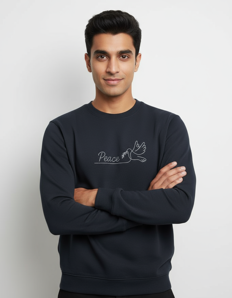 Color variant 3 - Male model - Arms crossed