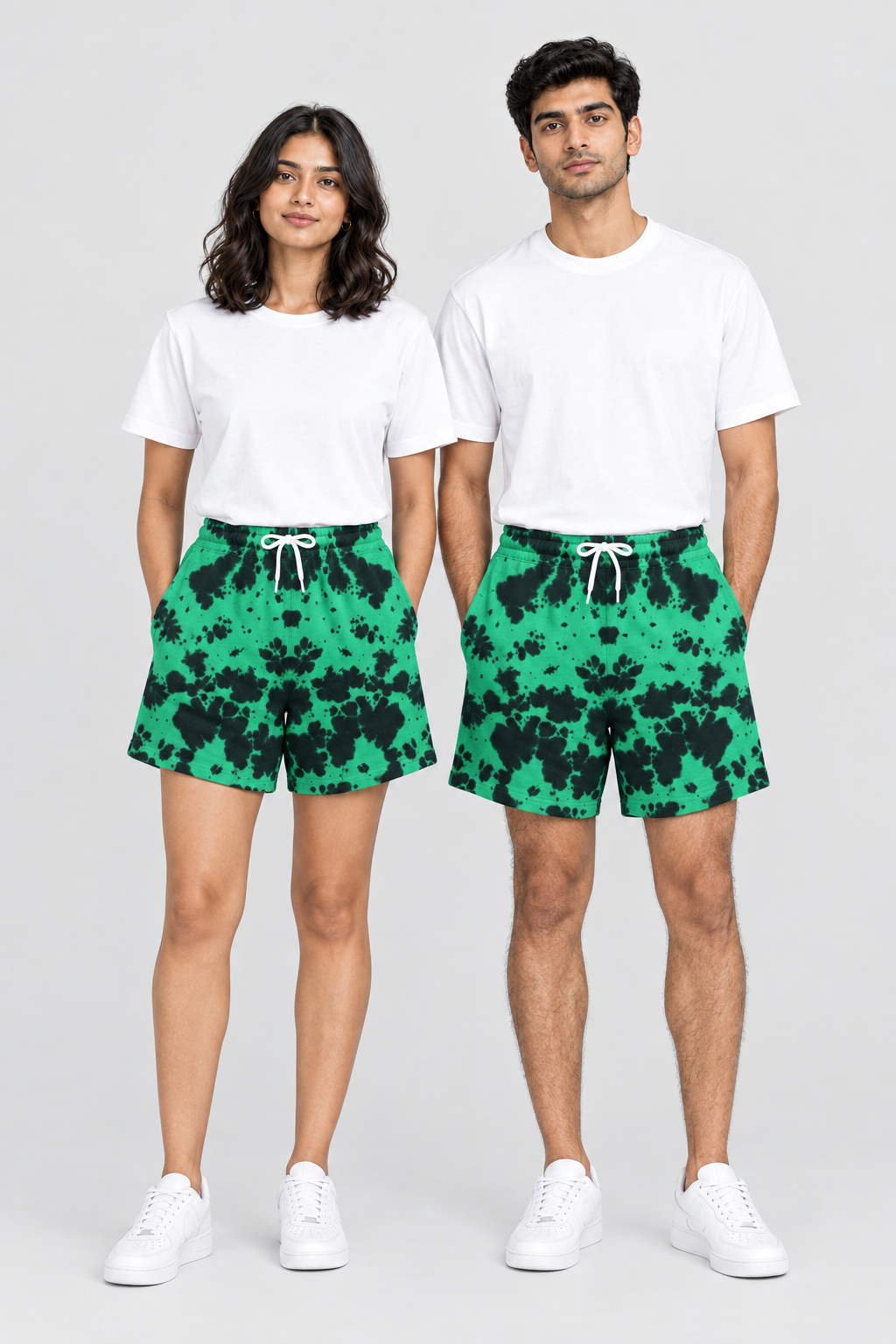 Unisex Batik-Shorts