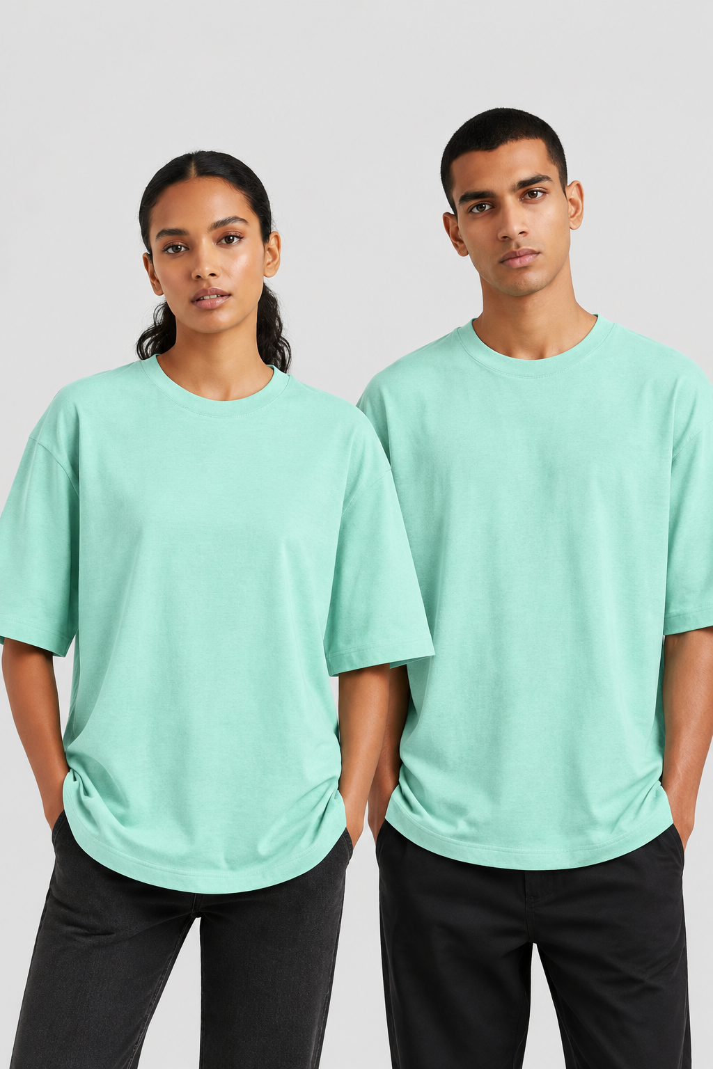Unisex Oversize Klassisches T-Shirt – Uni