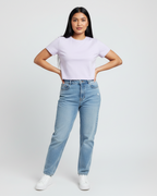 Model 1 - Age 22, round face, full cheeks, long straight hair - Landscape